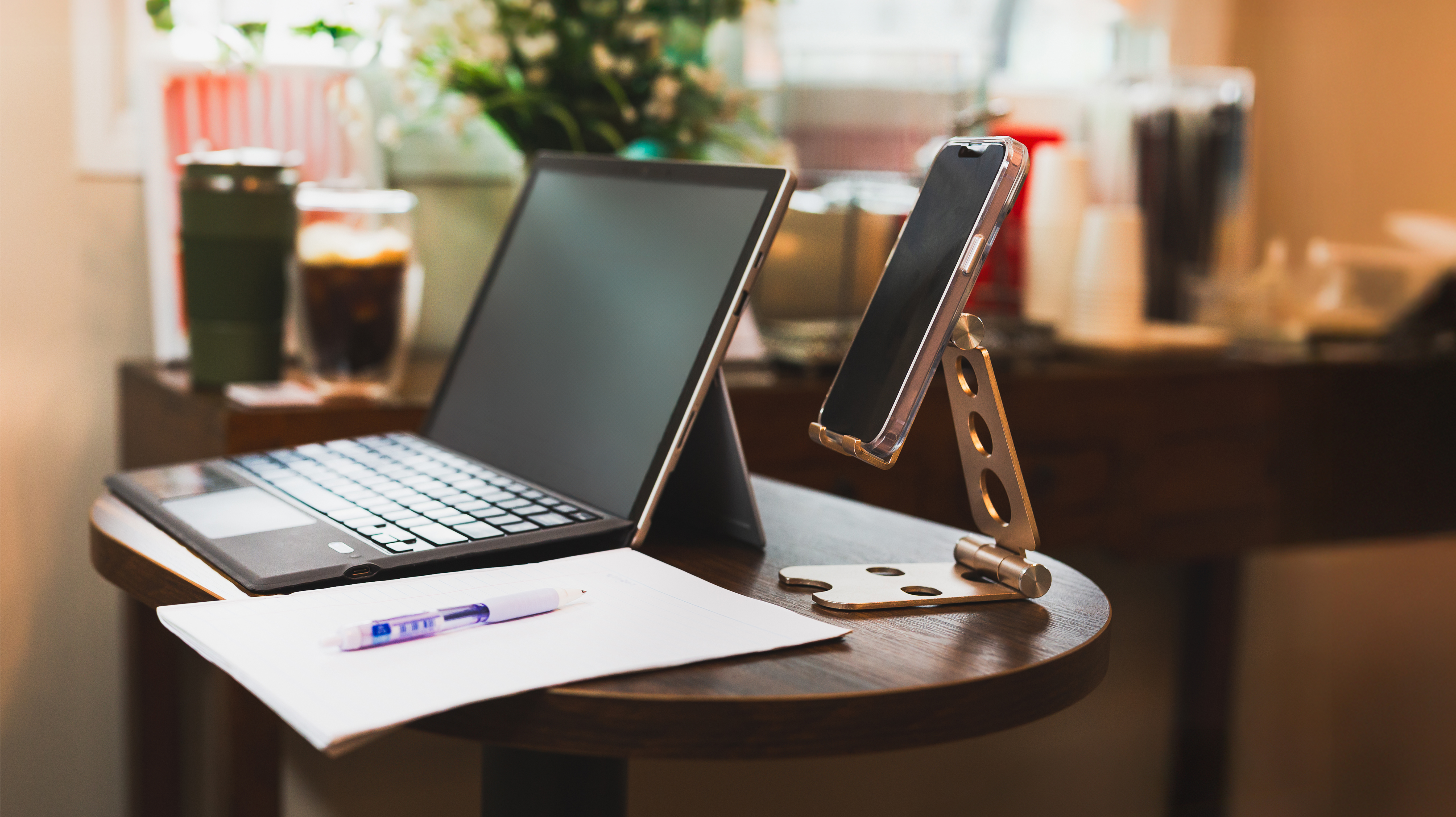 Monitorizare review-uri pe mai multe platforme: setup și procese